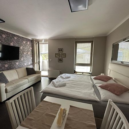 Harrachov Resident Apartments "Terrace & Chill" - High Speed Wifi, Smart Tv, Netflix, Disney Plus エクステリア 写真