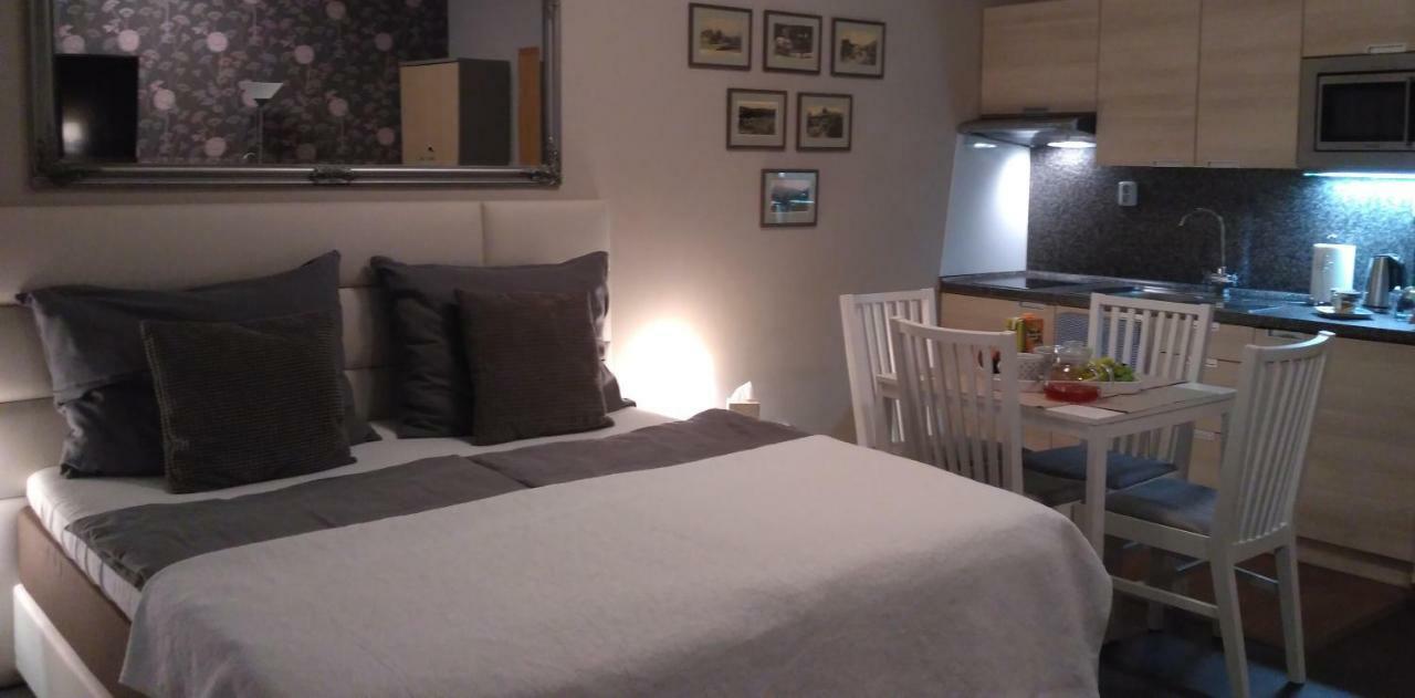 Harrachov Resident Apartments "Terrace & Chill" - High Speed Wifi, Smart Tv, Netflix, Disney Plus エクステリア 写真